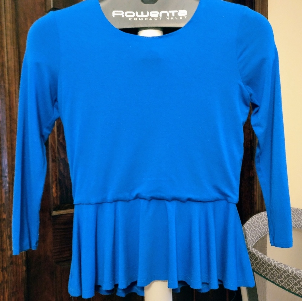 Vince Camuto 3/4 sleeve peplum top